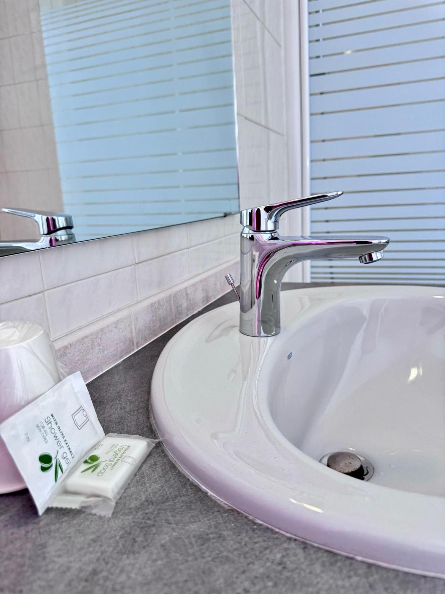 Hotel De La Tour Saint Etienne Sud Ngoại thất bức ảnh